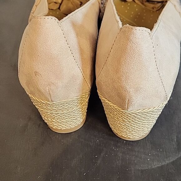 KAREN SCOTT ROUND TOE SLIP-ON RHINESTONES EMBELLISHMENT SUEDE WEDGE SHOE - Picture 14 of 15